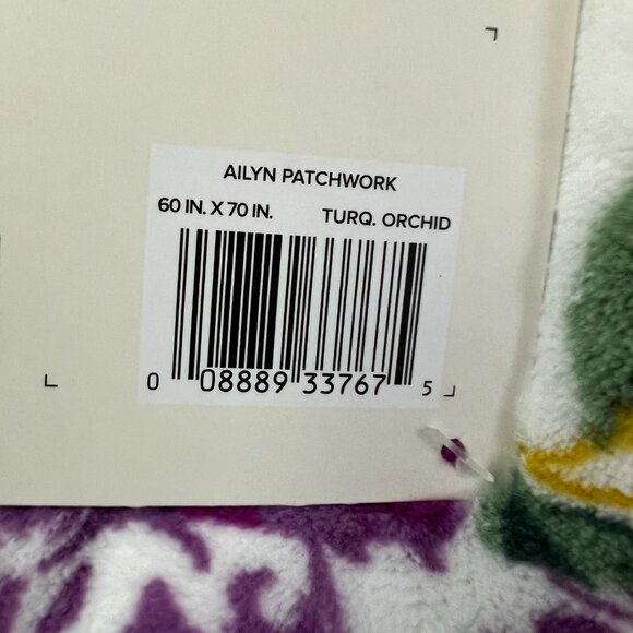 NEW Laura Ashley Cottage Floral Oversized Plush Throw - Picture 5 of 9